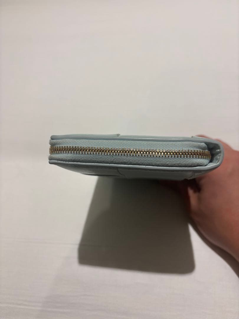 美品ボッテガヴェネタ　カセット長財布 水色