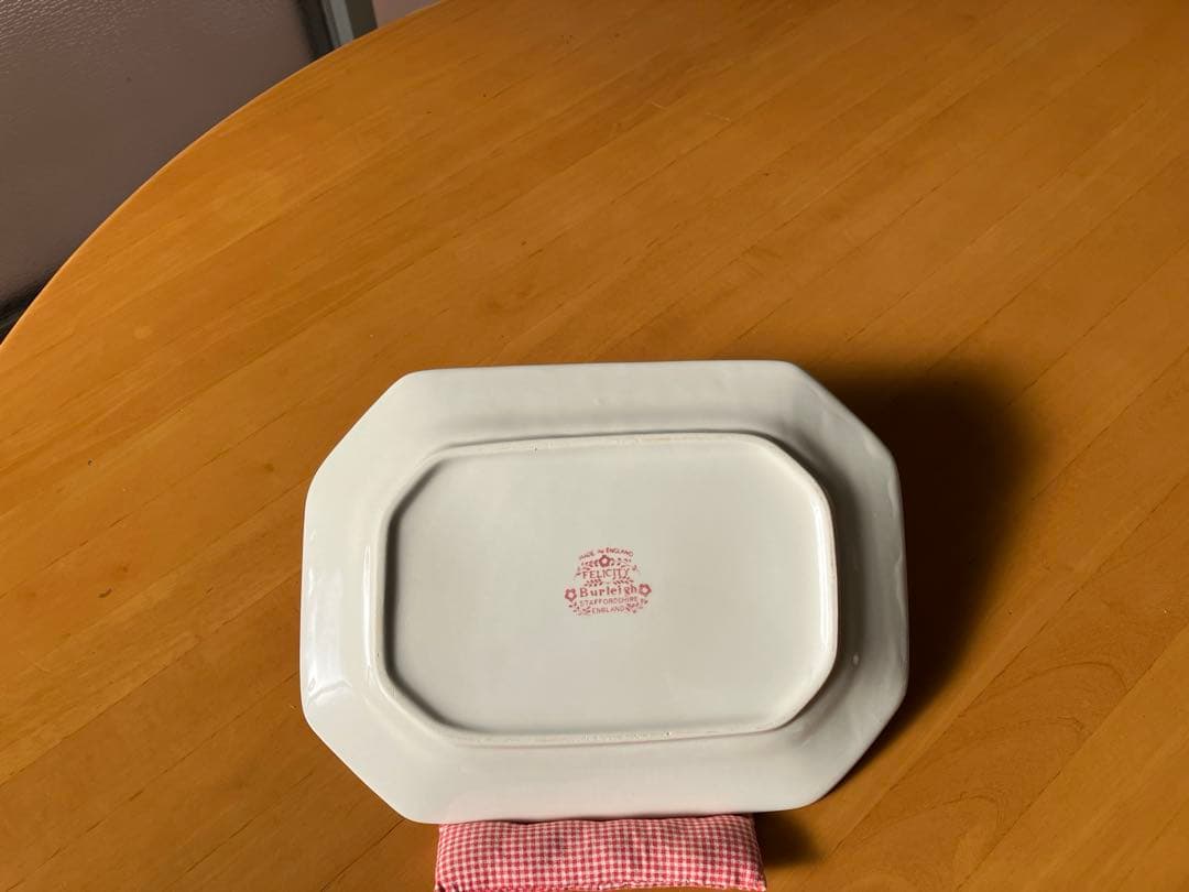 バーレイ　ピンクフェリシティ　スクエアプレート バレンタインやひな祭りに