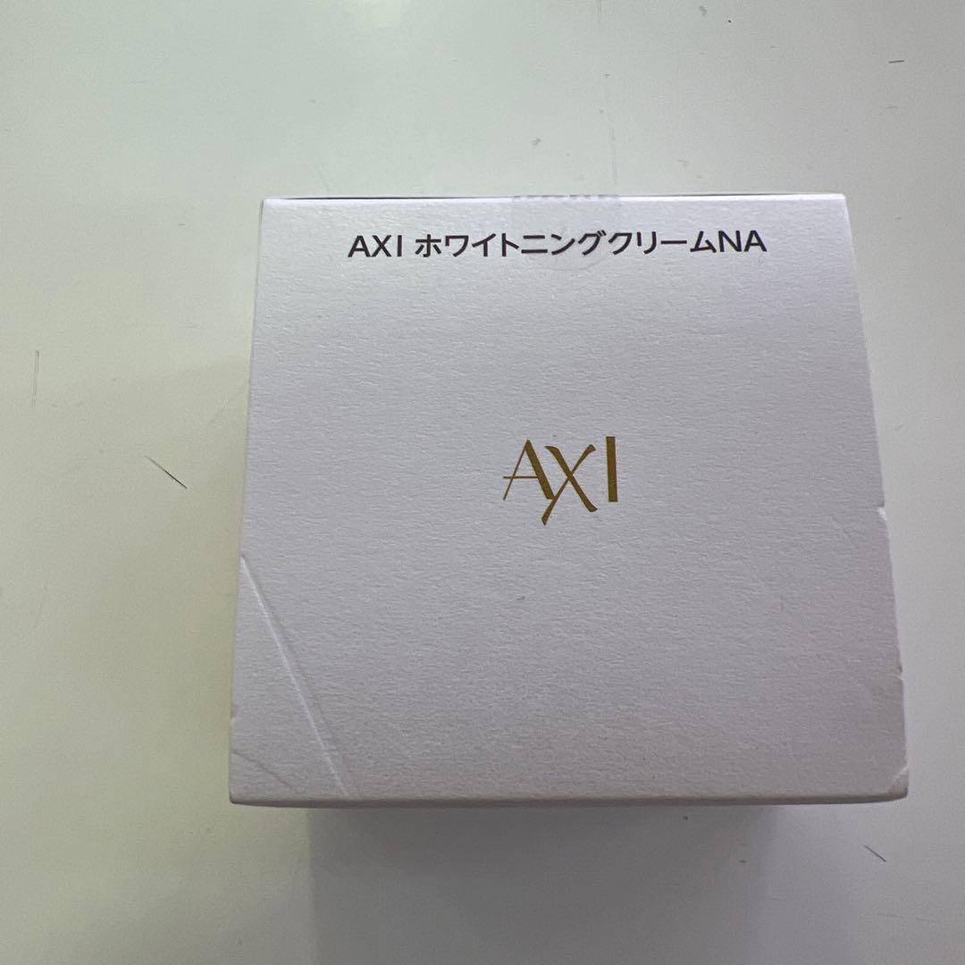 クオレ AXI ホワイトニングクリーム NA 35g 11550円