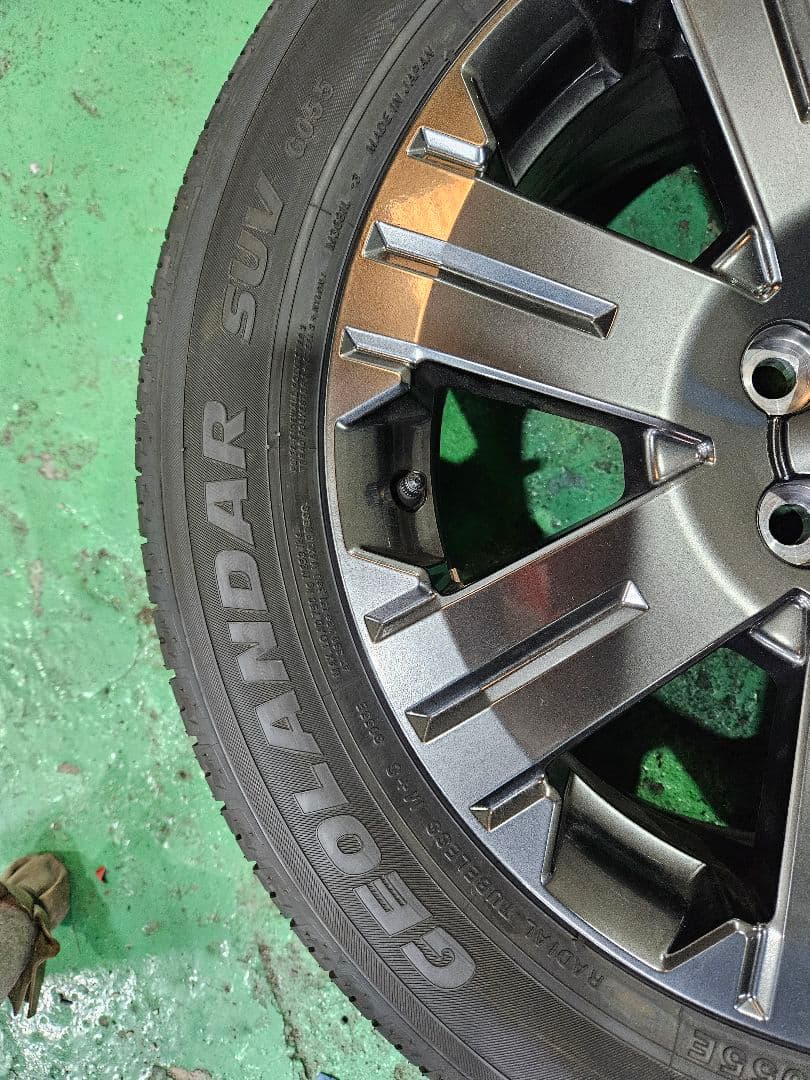 デリカD5 ジャスパー 18インチ 純正ホイールタイヤセット