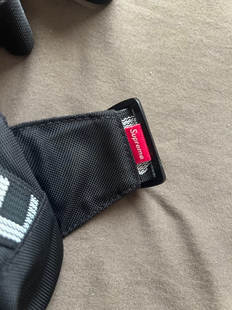 ゲリラ月末セール‼️ 12月になったら金額戻します！Supreme ボディバッグ