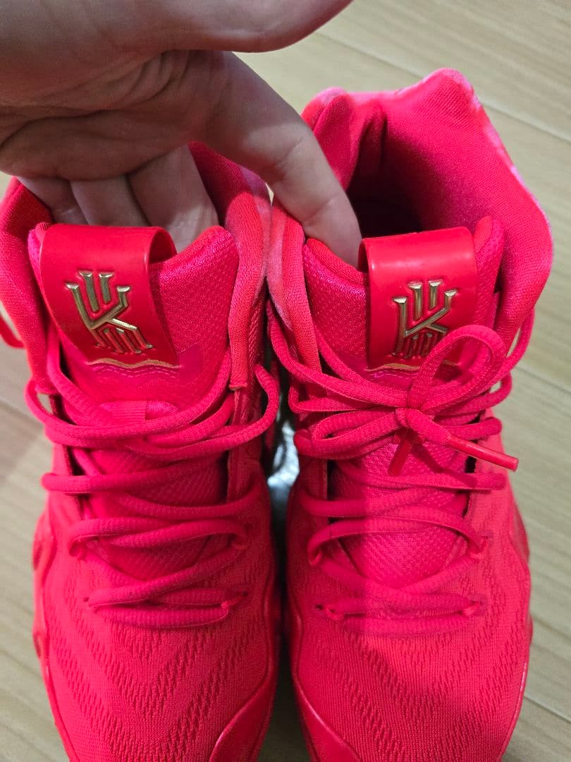 ナイキ カイリー4 kyrie