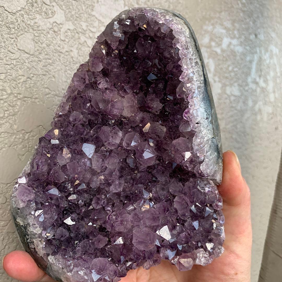 アメジストドーム約1.26kg アメジストクラスター　ジオード　セール価格特価！
