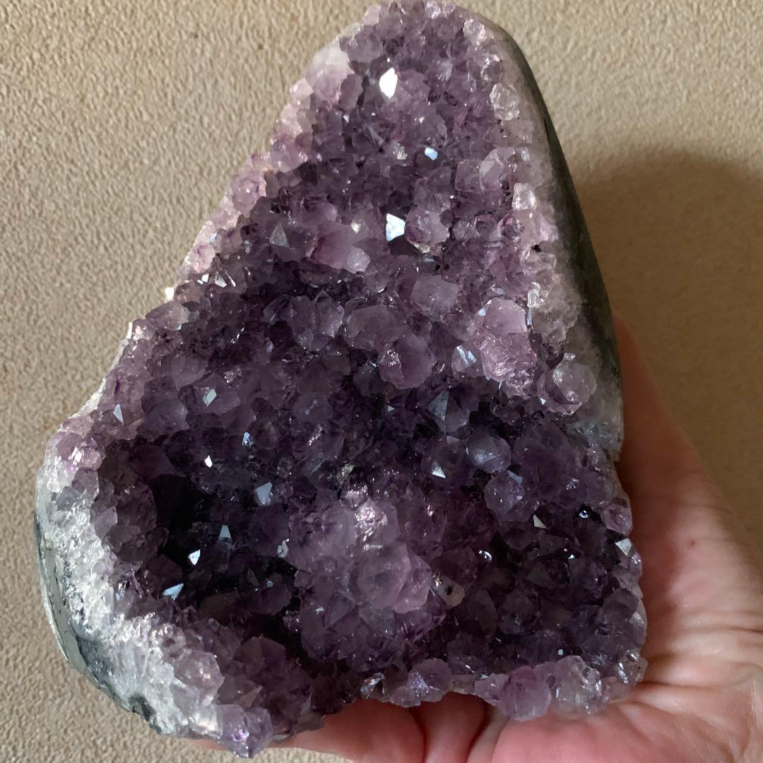 アメジストドーム約1.26kg アメジストクラスター　ジオード　セール価格特価！