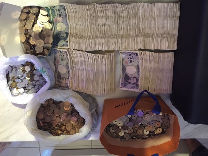 ☆ブタ☆ 貯金箱（縁起、運気抜群）