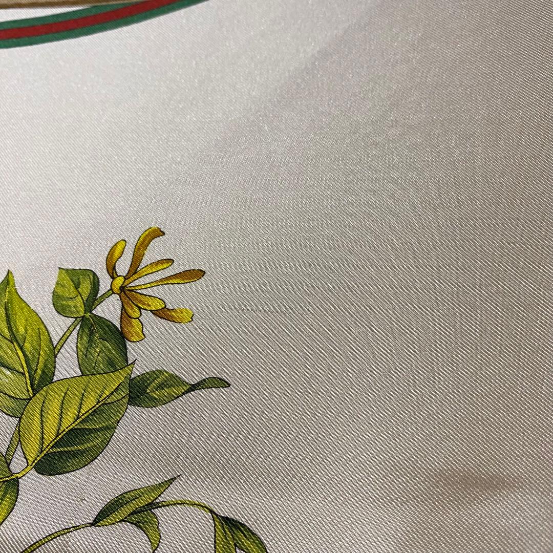 GUCCI 大判シルクスカーフ フローラル 花柄 シェリーライン ボタニカル
