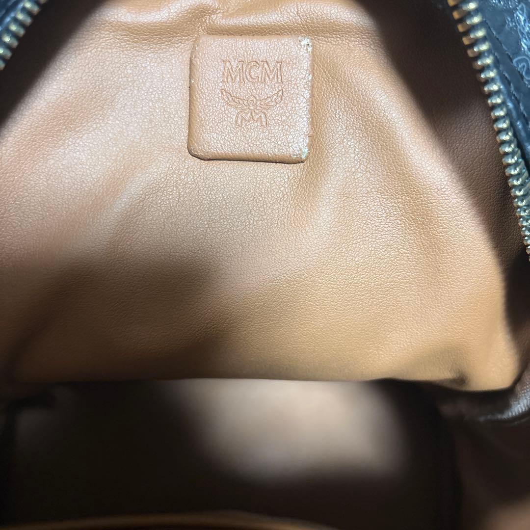 ♡*様 MCM Stark サイドスタッズ バックパック-ヴィセトスsサイズ正規