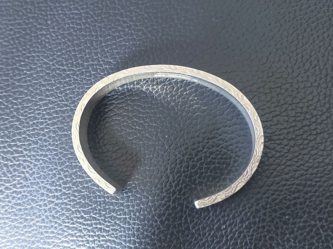 銀　シルバー　925　ブレスレット　ハワイアン　バングル　DEOSCAR　重厚感