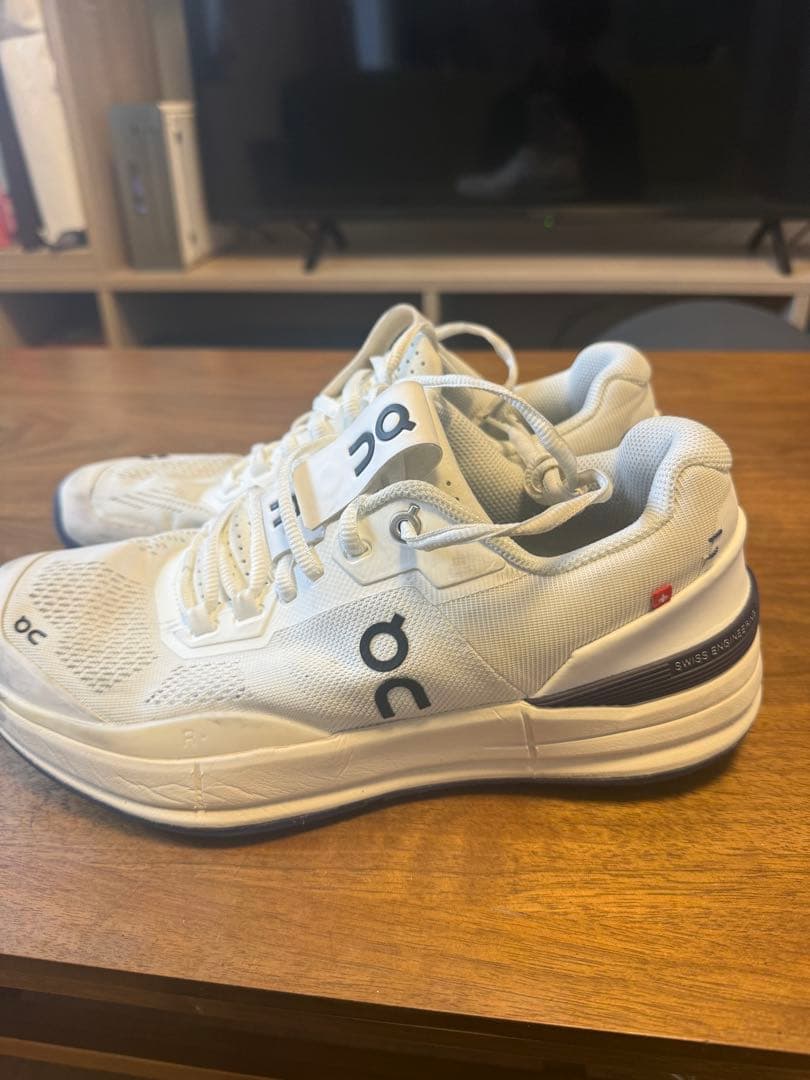 on THE ROGER Pro オン　フェデラー　テニスシューズ　26cm