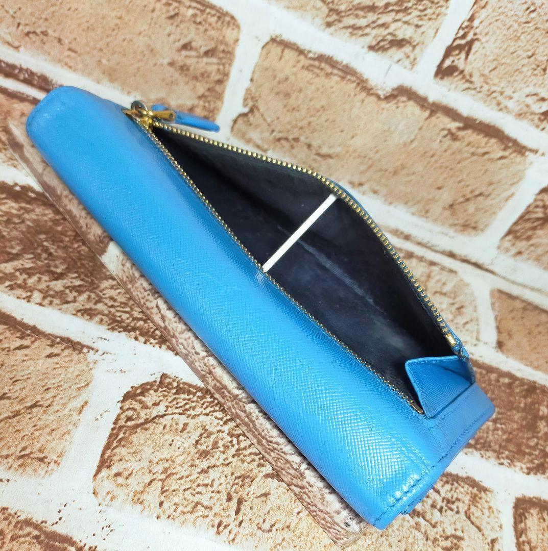 PRADA 青 長財布 ファスナー付き