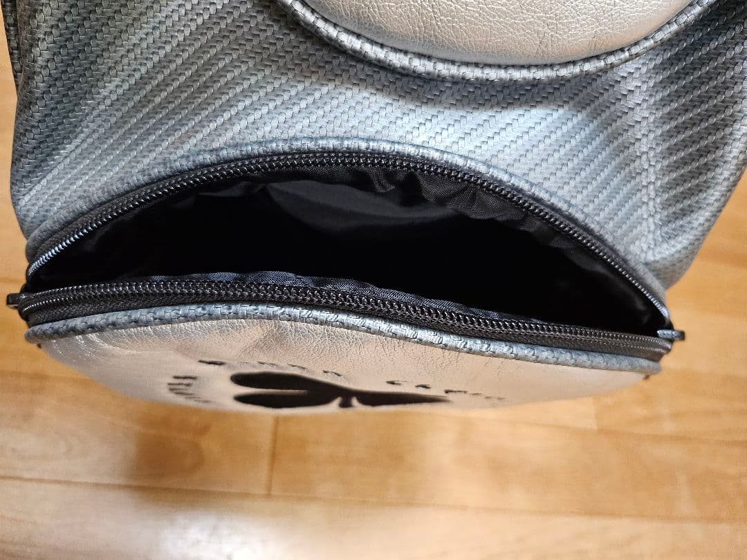 数量限定　BLACK  CLOVER キャディバック