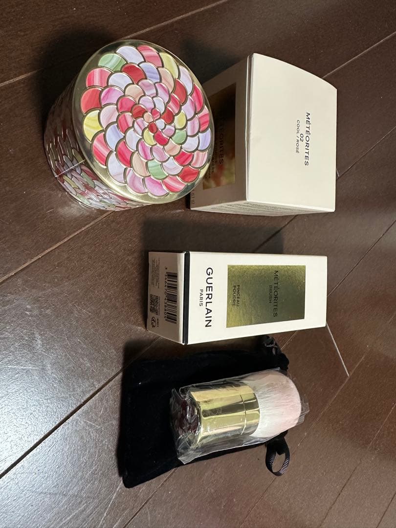 [新品]GUERLAIN ゲランメテオリットビーユパウダー 02 専用ブラシ付き