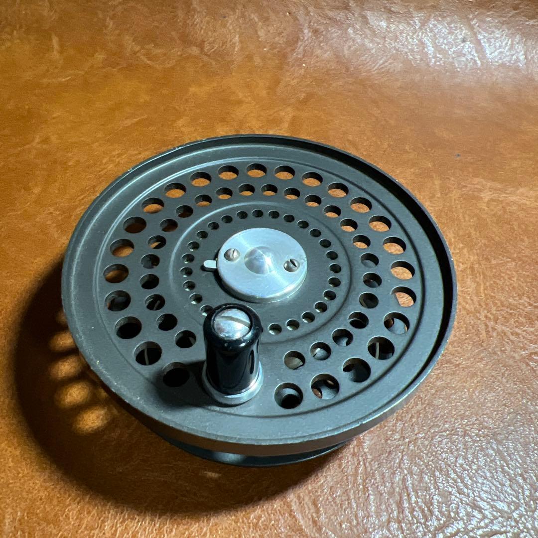 オービス　CFO3 C.F.O Ⅲ フライリール　替えスプール付き