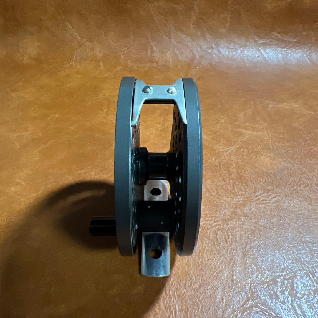 オービス　CFO3 C.F.O Ⅲ フライリール　替えスプール付き