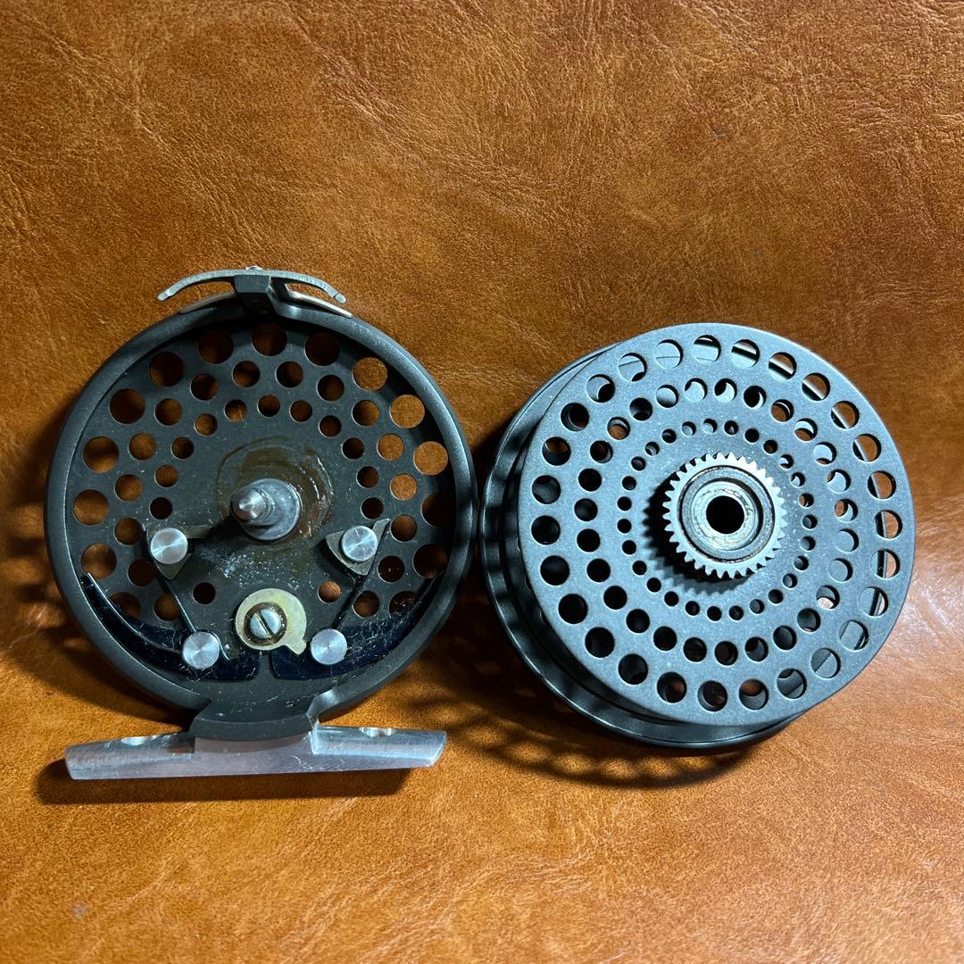 オービス　CFO3 C.F.O Ⅲ フライリール　替えスプール付き