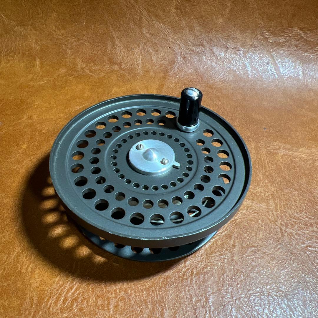 オービス　CFO3 C.F.O Ⅲ フライリール　替えスプール付き