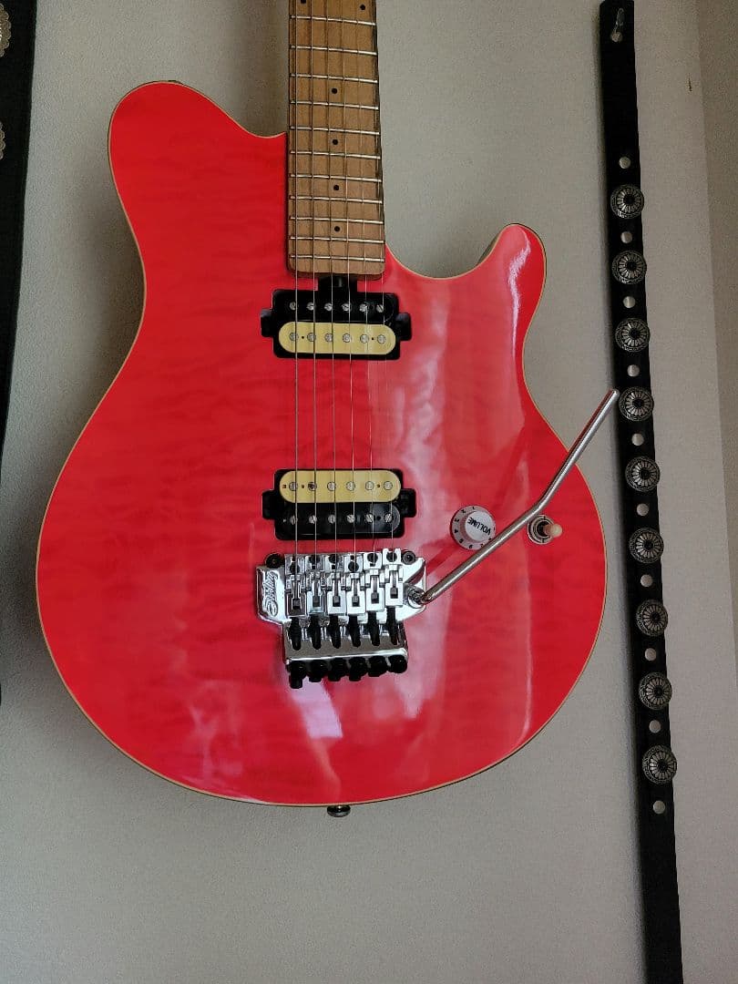 Sterling by MUSICMAN　AX40 ピンク塗装　ミュージックマン