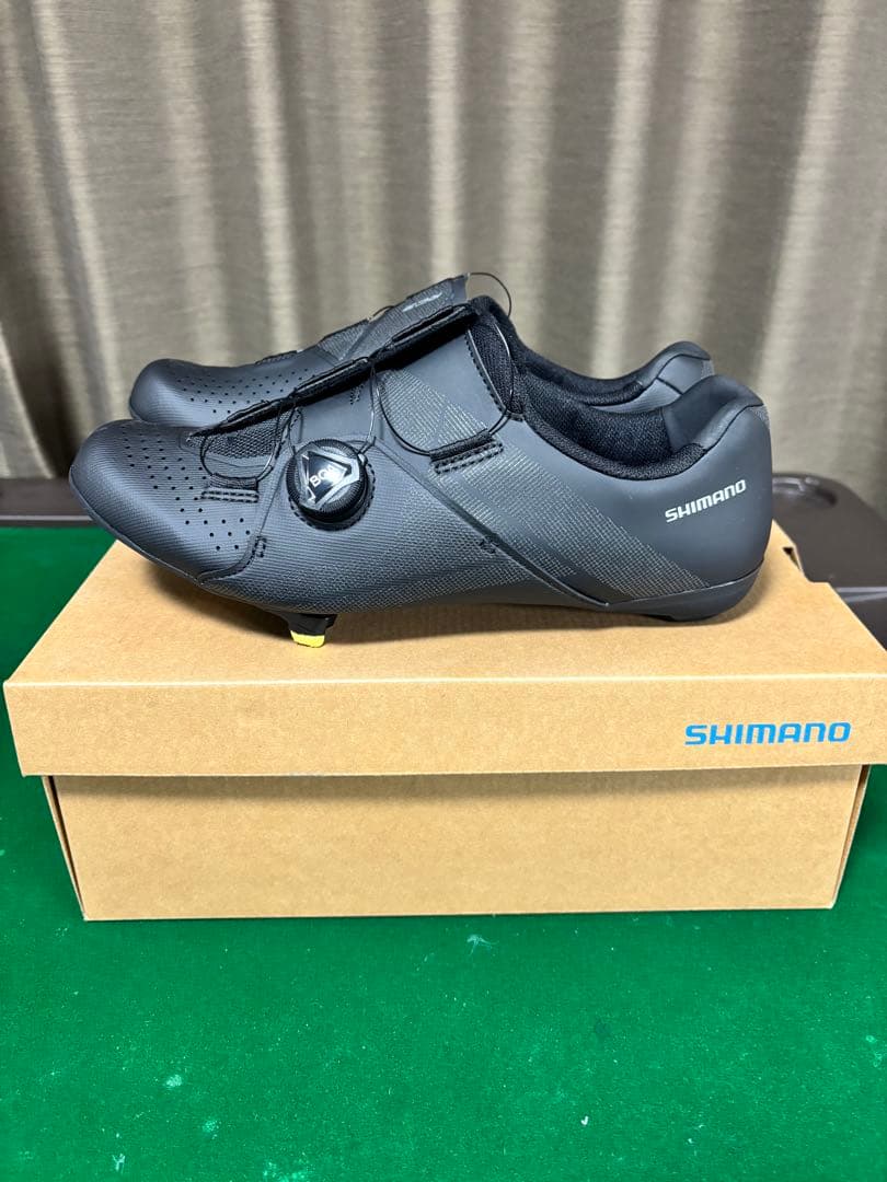 【美品】SHIMANO ブラック シューズ RC3 SH-RC300