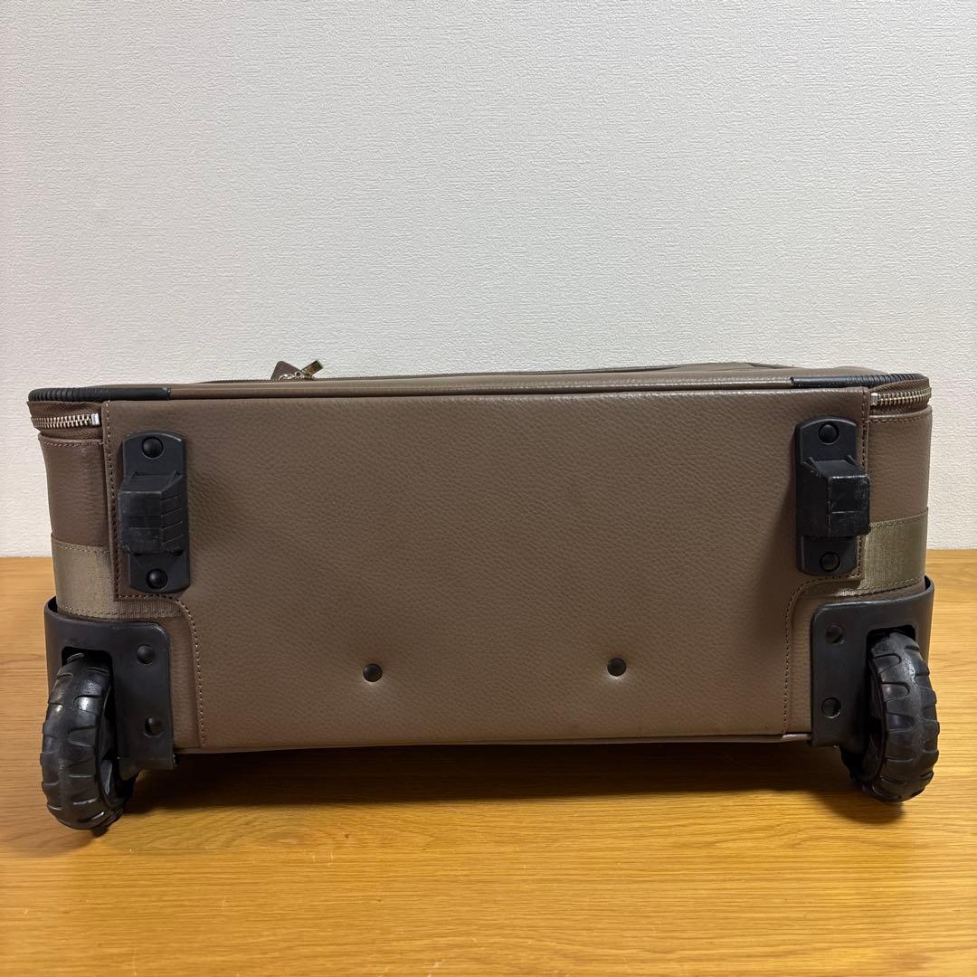 ユナイテッドアローズ　YUKINO キャリーバッグ　スーツケース　レザー