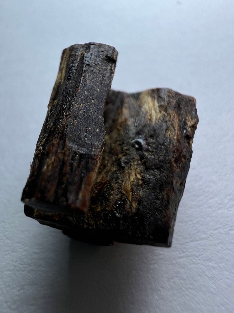 古渡命銘木 貳百種種名香　羅国　銘【石帯】0.848g 香木/沈香/伽羅