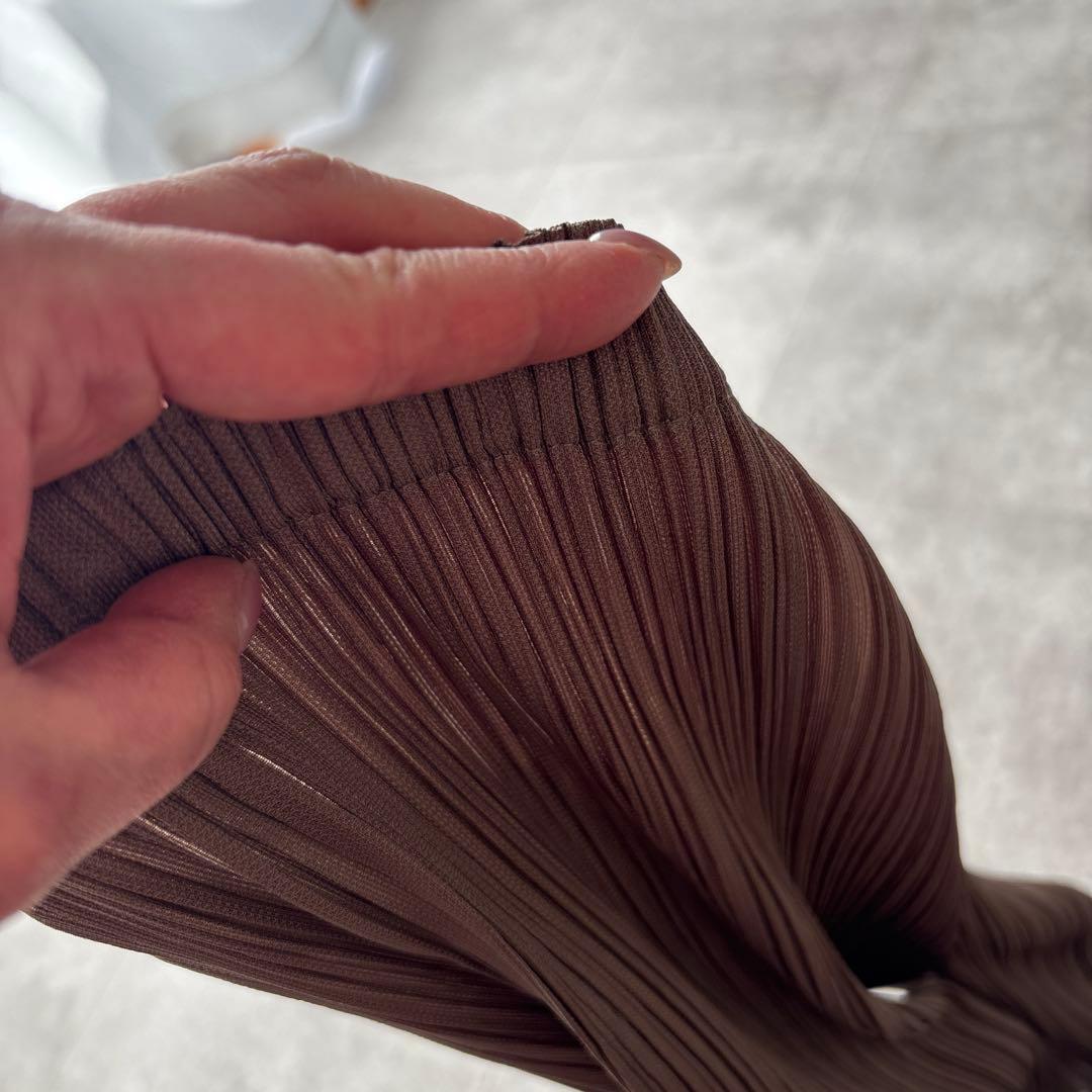PLEATS PLEASE ブラウンプリーツパンツ　サイズ3