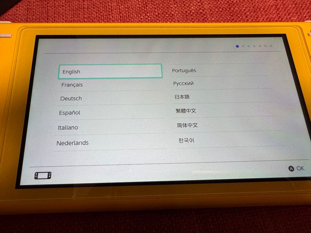 ケース付き Nintendo Switch Lite イエロー sdカード付き