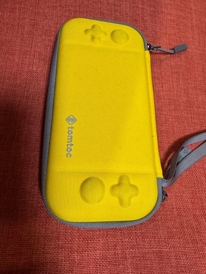 ケース付き Nintendo Switch Lite イエロー sdカード付き