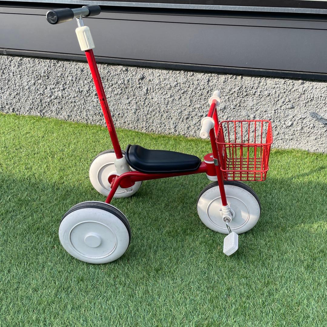 無印良品 三輪車 赤 舵取り棒付き - メルカリ