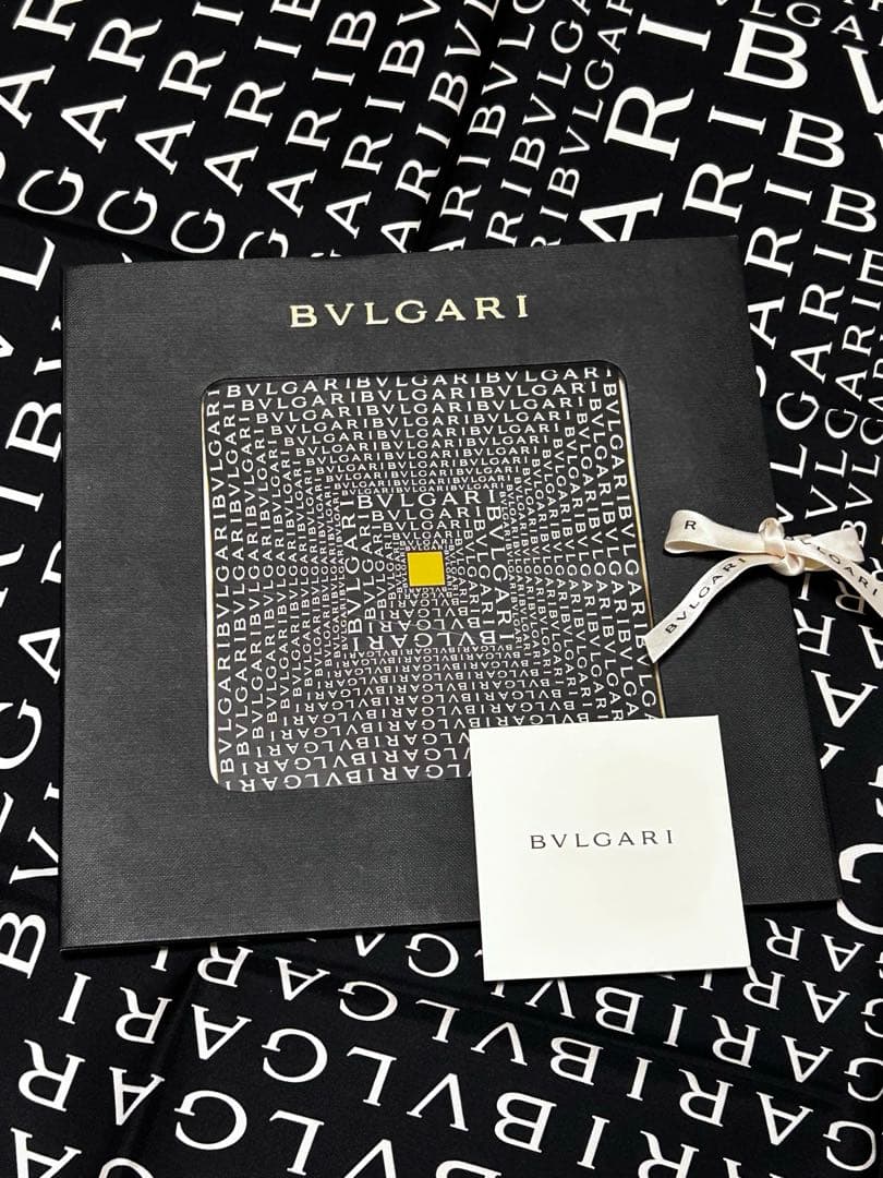 ケース付き⭐️BVLGARI ブルガリ　ロゴパターン シルクスカーフ ブラック