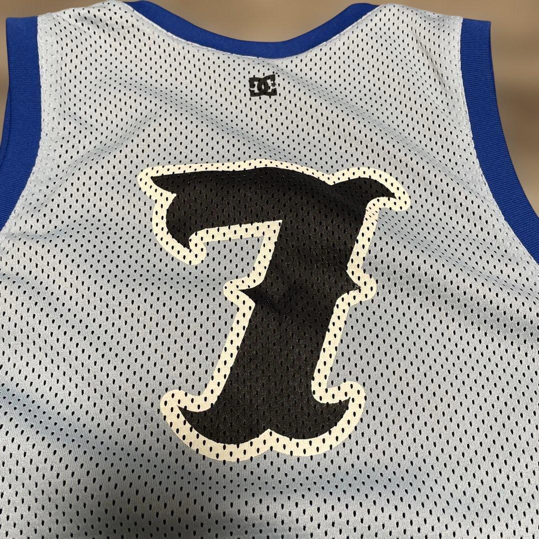 DC SHOE CO ブランドロゴ刺繍 プリント リバーシブル バスケシャツ