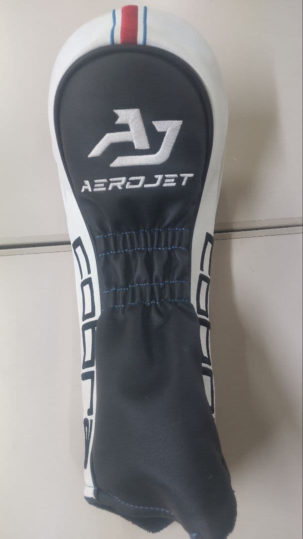 ＣＯＢＲＡコブラエアロジェットドライバー　ヘッドカバー　レンチ付き