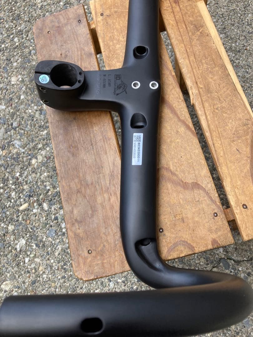 ウィンスペース　ZERO ハンドルバー　400-85mm