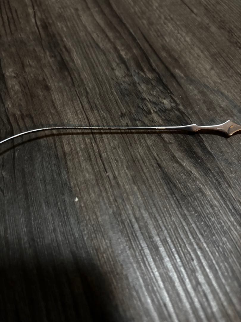 小物 GENTLE MONSTER atomic 02