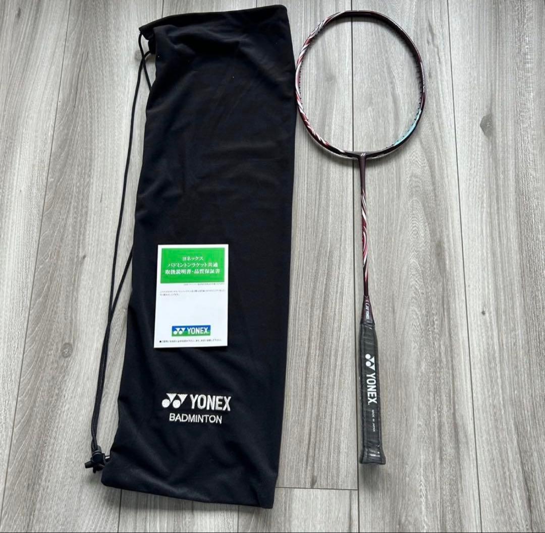 バドミントン　ラケット　ヨネックス ASTROXアストロクス100ZZ 4UG6