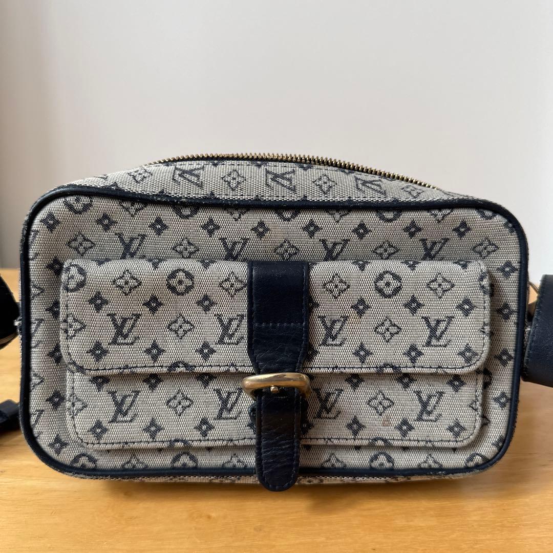 Louis Vuitton ボディバッグ グレー・ネイビー