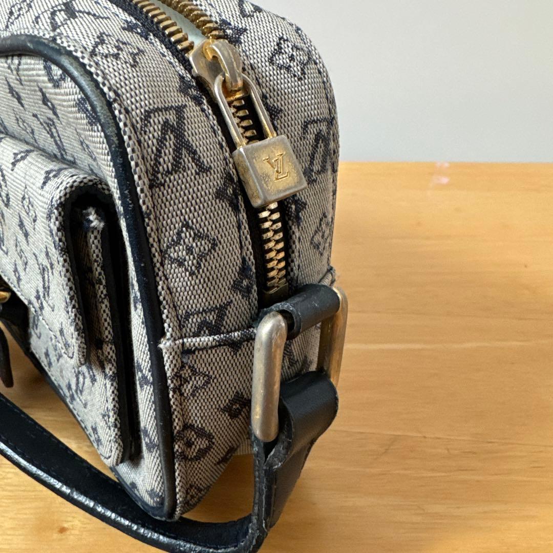 Louis Vuitton ボディバッグ グレー・ネイビー