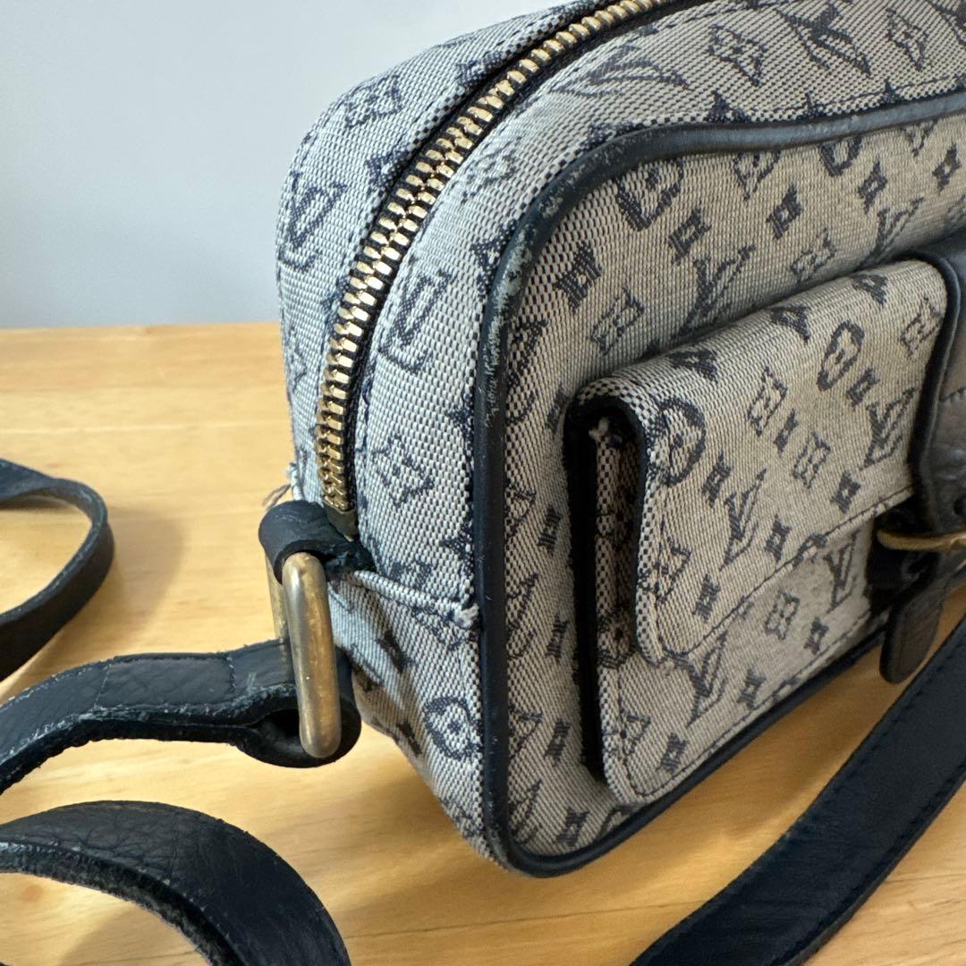 Louis Vuitton ボディバッグ グレー・ネイビー