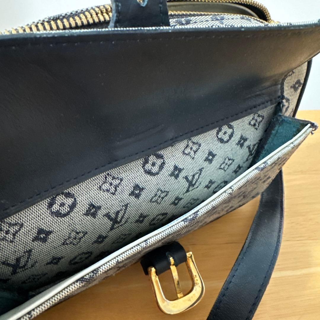 Louis Vuitton ボディバッグ グレー・ネイビー