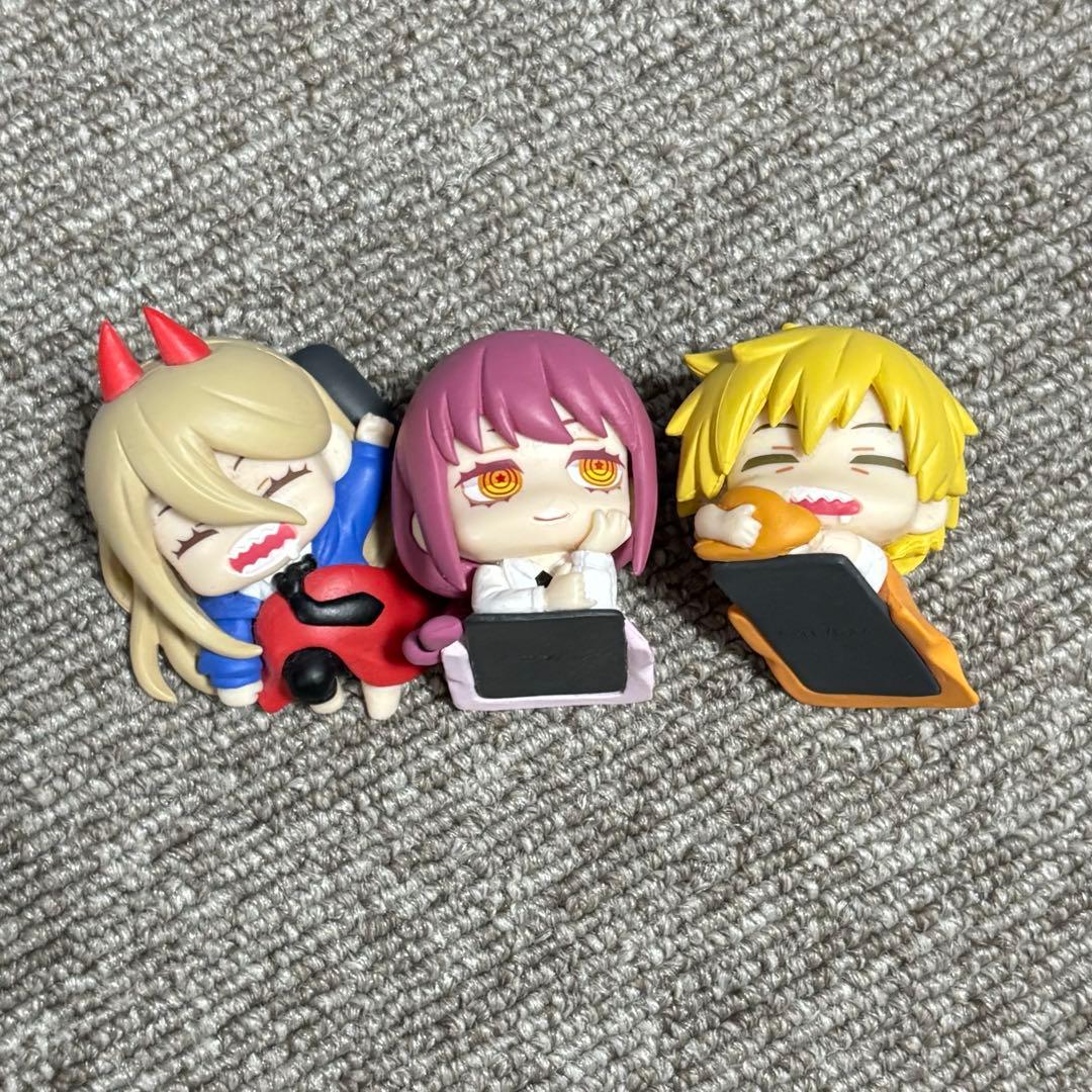 チェンソーマン１巻〜20巻　他漫画2冊とフィギュア3個