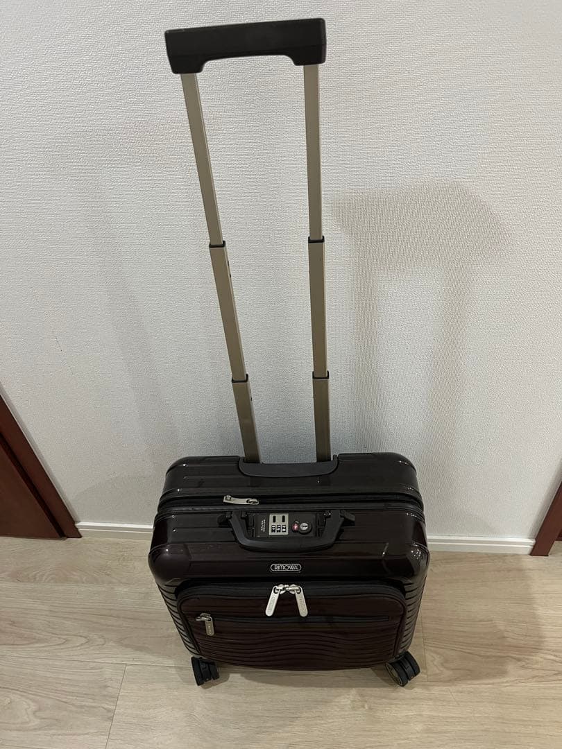 ブラウン ストライプデザイン キャリーケース