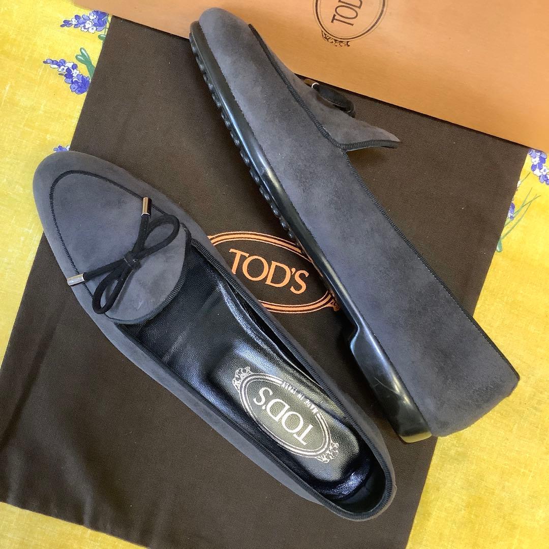 レア美品! トッズ リボンゴンミーニ ダークグレースウェードカーフ 24cm