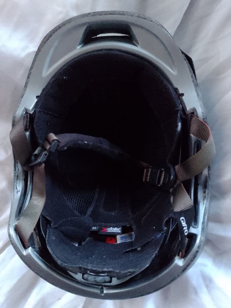 スキー　ヘルメット　GIRO　ジーロ　Mサイズ