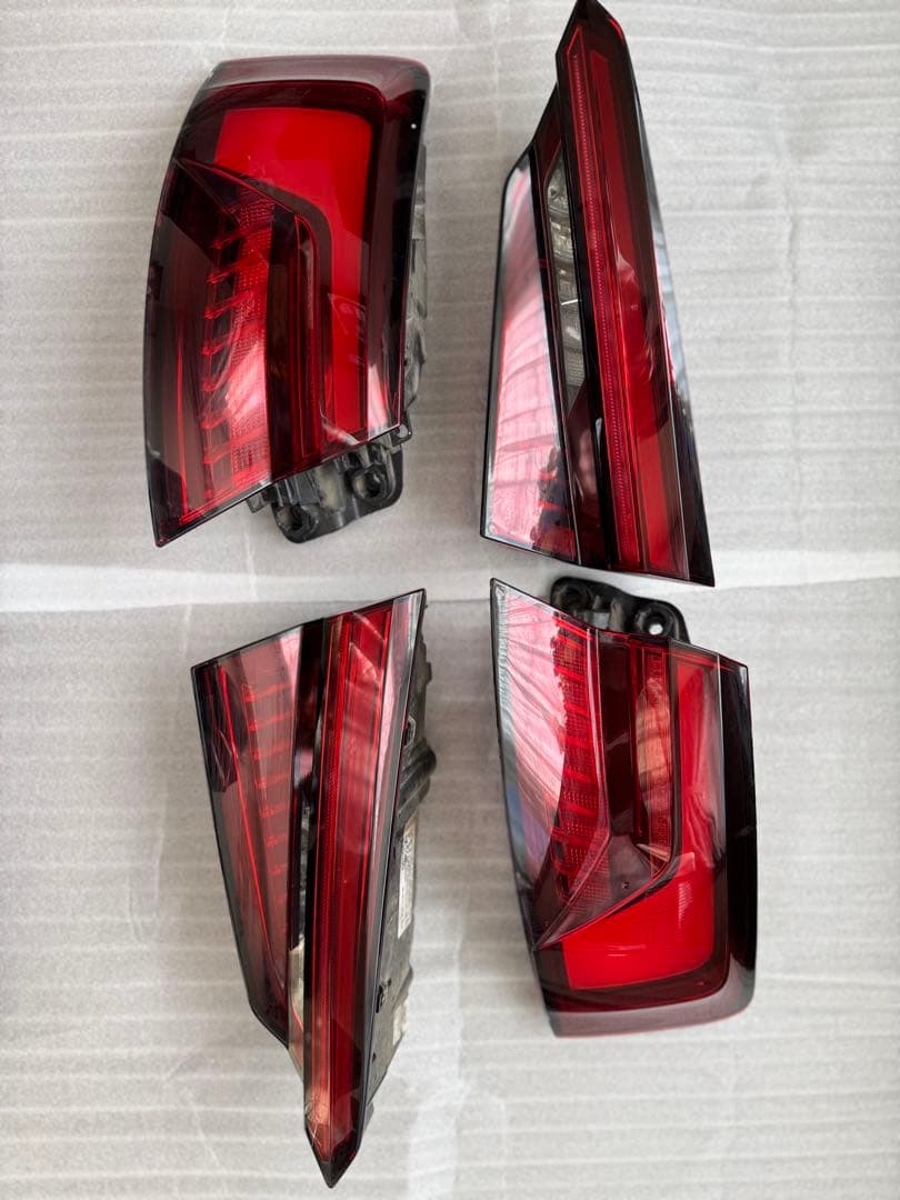 Audi A5 S5 用 純正テールライト セット D100934818 オンライ