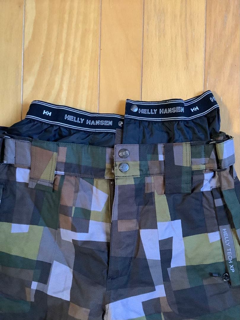 HENLY HANSEN スノボウエア上下