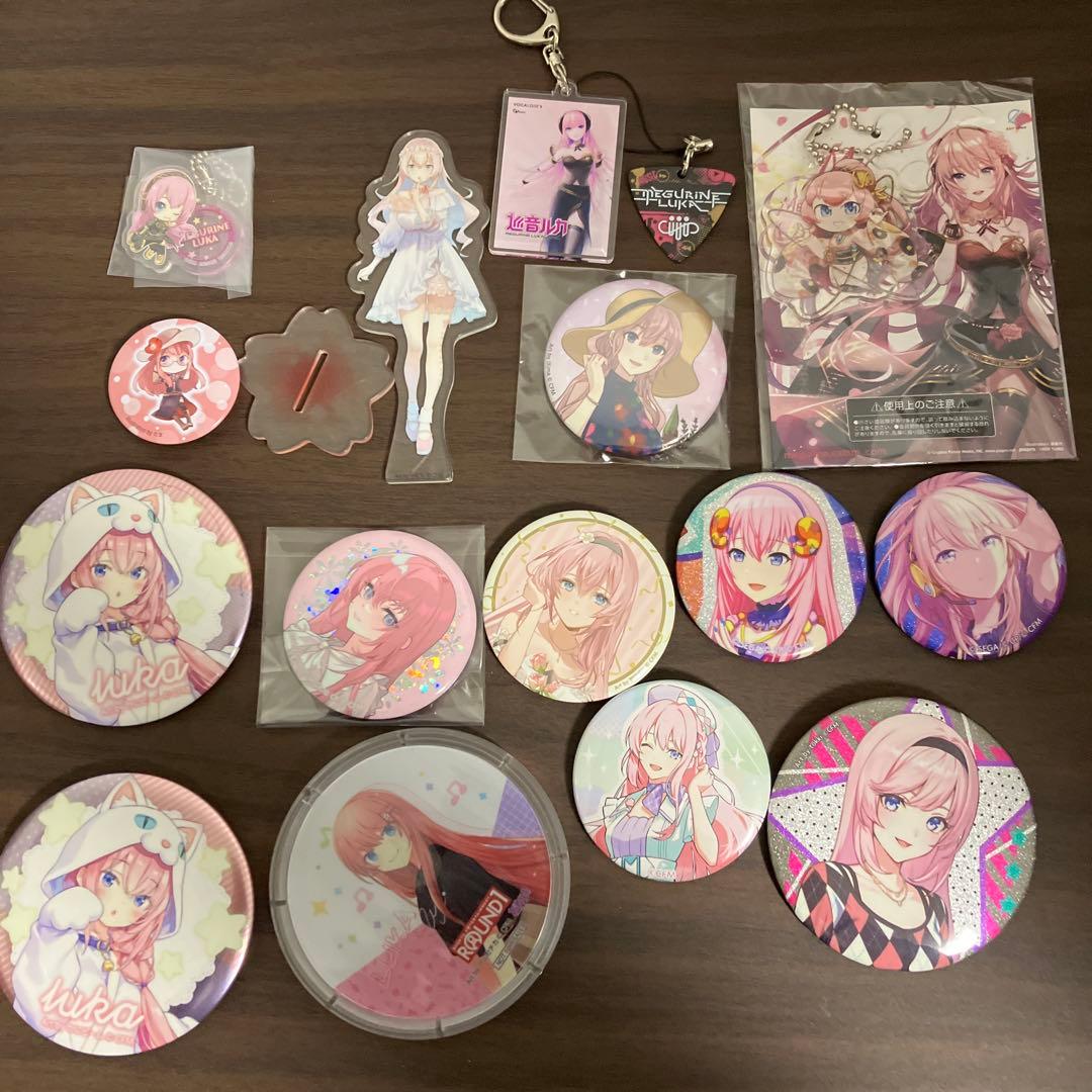 巡音ルカ まとめ売り 缶バッジ アクリルスタンド - メルカリ