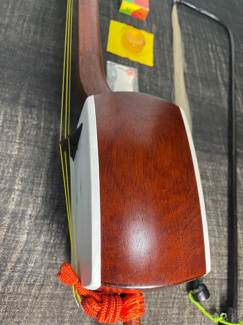 和胡弓，　竹弓、　付属品