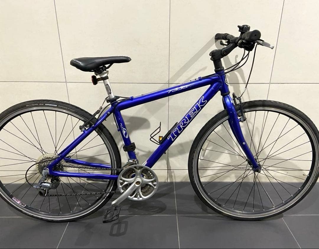 TREK FX トレック　クロスバイク スポーツバイク FX7.31247300