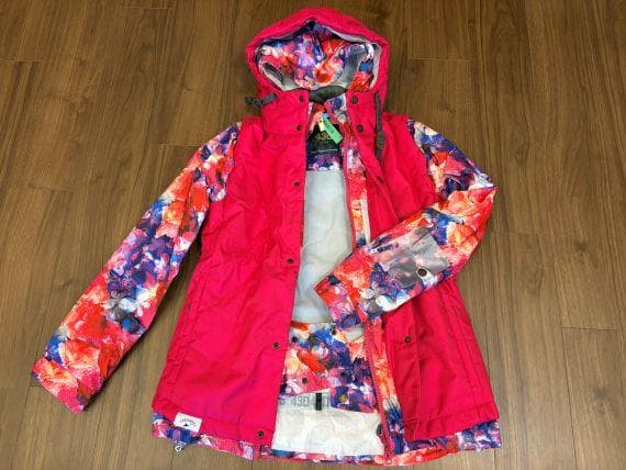 【超美品】上下スノーボードウェア 女性用＿サイズ：上下ともにM