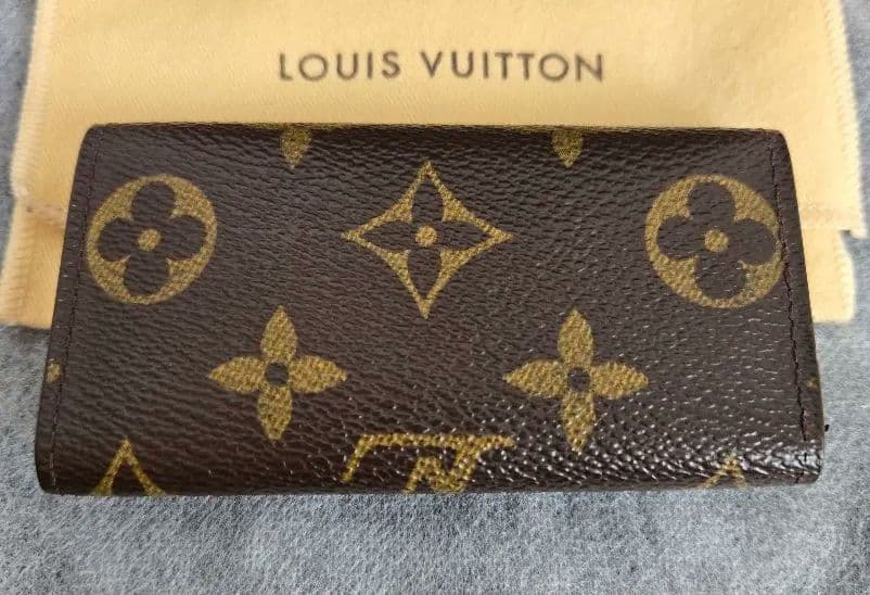 美品☆Louis Vuitton ルイヴィトン モノグラム キーケース 4連