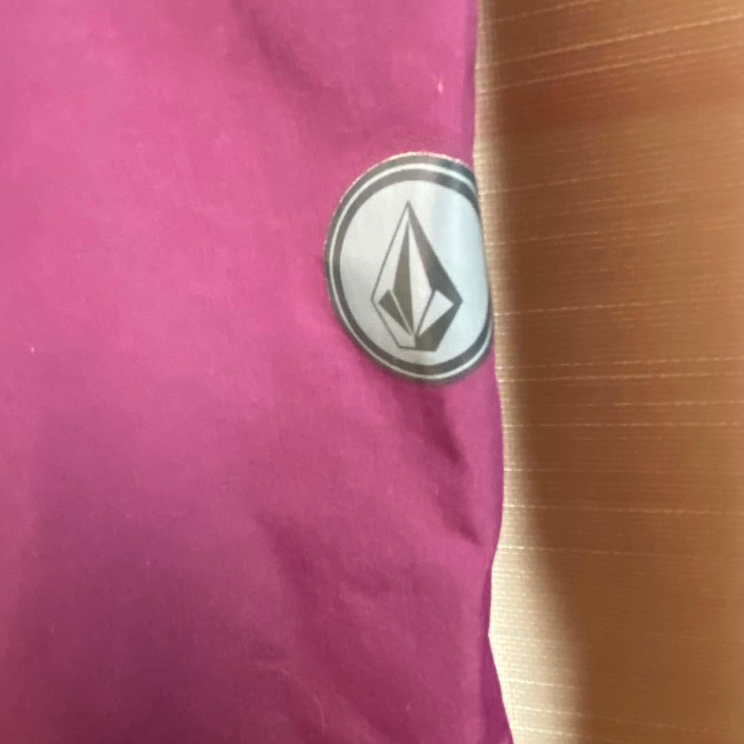 【n251021】volcom ゴアテックス　花柄　スノーボードウェアセット